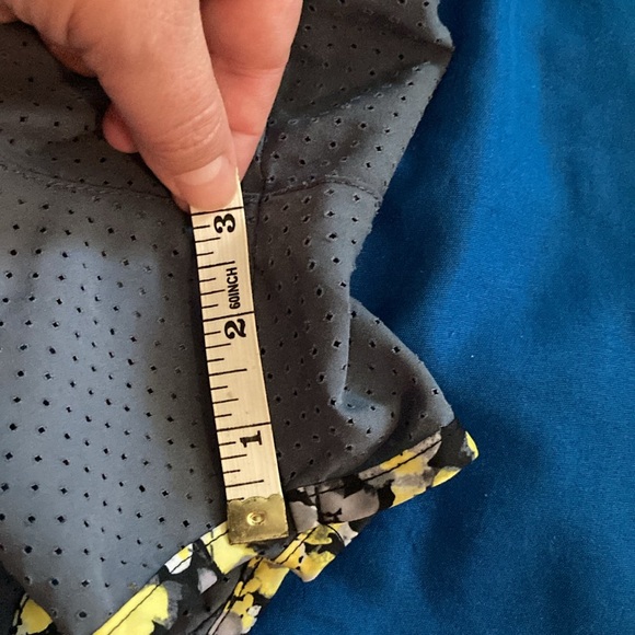 CK Running Shorts with pockets, drawstring, lined - Picture 9 of 10